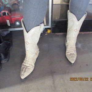 WESTERN BOOTS